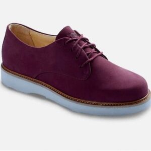 Elegant Burgundy Lace-Up Moccasins